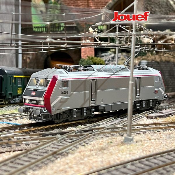 HJ2444S LOCOMOTIVE ÉLECTRIQUE BB 26056, SNCF, LIVRÉE GRISE/ROUGE, TECHNICENTRE INDUSTRIEL OULLINS